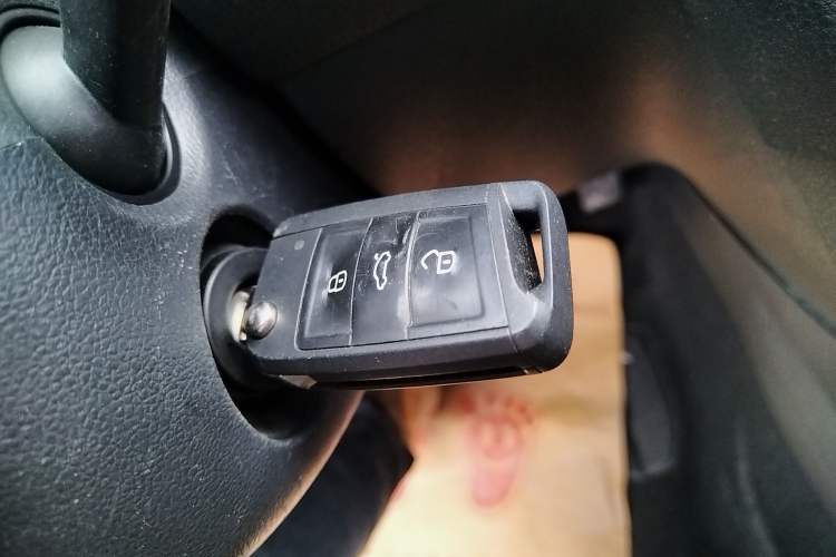 Used Volkswagen Golf 2016 1.6L Manual Fashion Edition