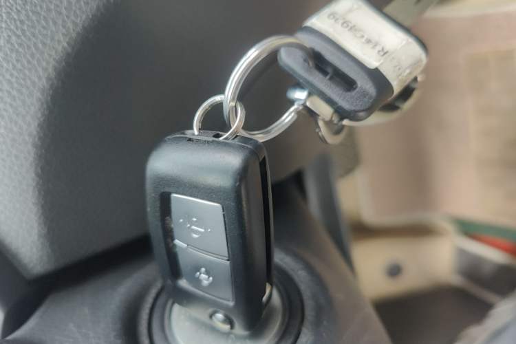 Used Nissan Tiida 2021 1.6L CVT Cool Edition
