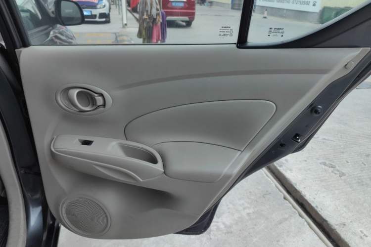 Used Nissan Sunny 2014 1.5XE CVT Elite Edition
