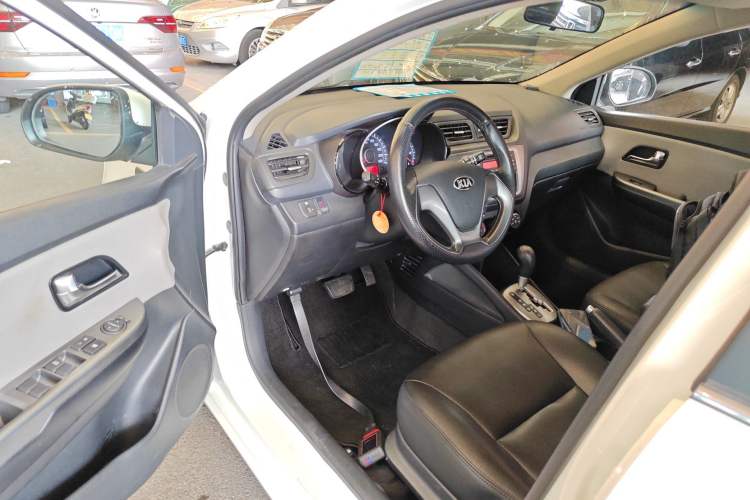 Used Kia K2 2015 Sedan 1.4L Automatic GLS