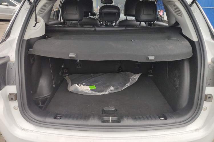 Used Jeep Compass 2017 200T Automatic Prestige Edition Trunk