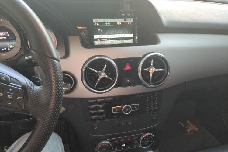 Used Mercedes-Benz GLK-Class 2013 GLK 300 4MATIC Luxury Model