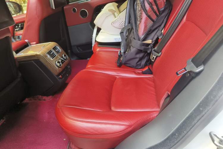 Used Land Rover Range 2020 3.0 L6 Long-Wheelbase Legacy Left Rear Seat