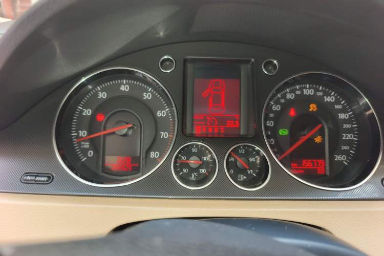 Used Volkswagen Magotan 2007 1.8 TSI Automatic Comfort Model Instrument Cluster