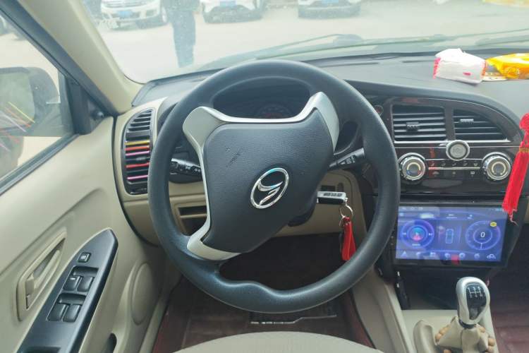 Used Soueast V3 Lingyue 2014 1.5L Manual Smart Edition Steering Wheel