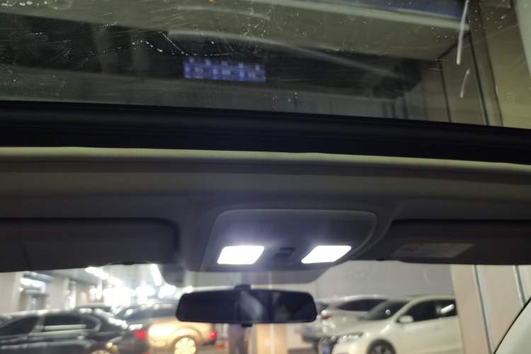 Used Mazda CX-5 2015 2.0L Automatic Two-Wheel Drive Urban Version
