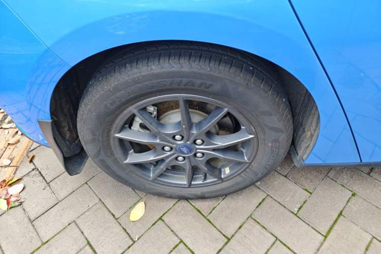 Used Ford Focus 2022 Hatchback EcoBoost 180 Automatic Performance Edition Right Rear Wheel Hub