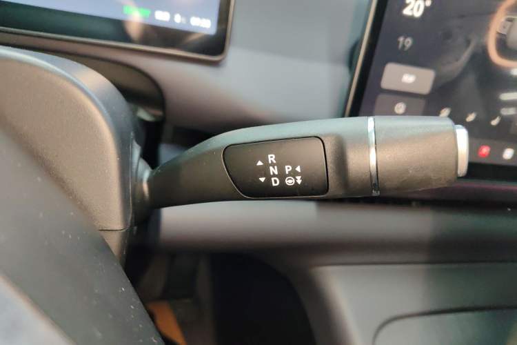 Used Leapmotor C16 2024 Pure Electric 520 Deluxe Edition Gear Lever