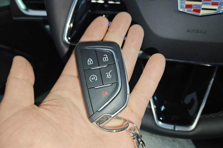 Used Cadillac GT4 2023 25T Prestige Version
