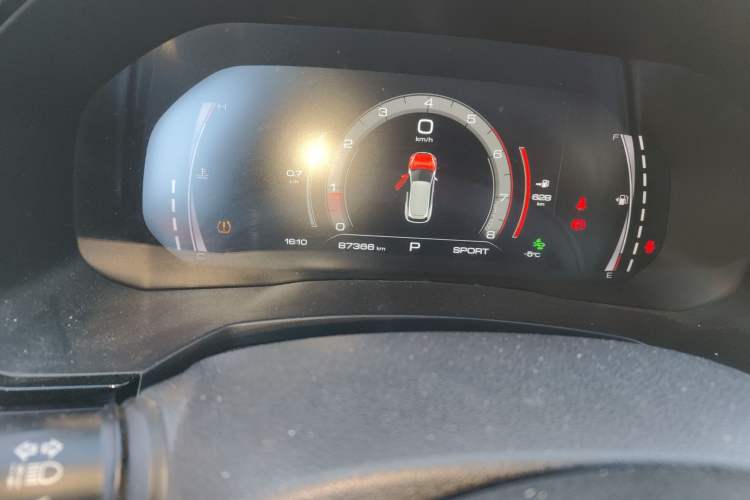 Used Haval F7 2019 1.5T Two-Wheel Drive i-Type China V Standard Odometer Close Up