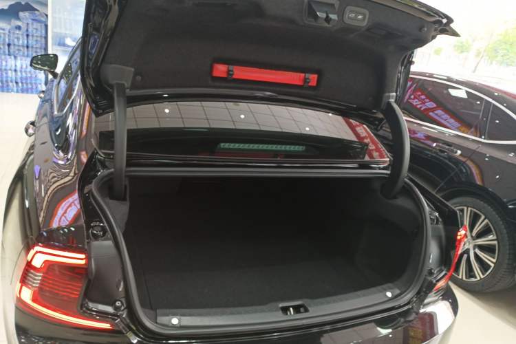 Used Volvo S90 2022 B5 Zhiyuan Luxury Edition