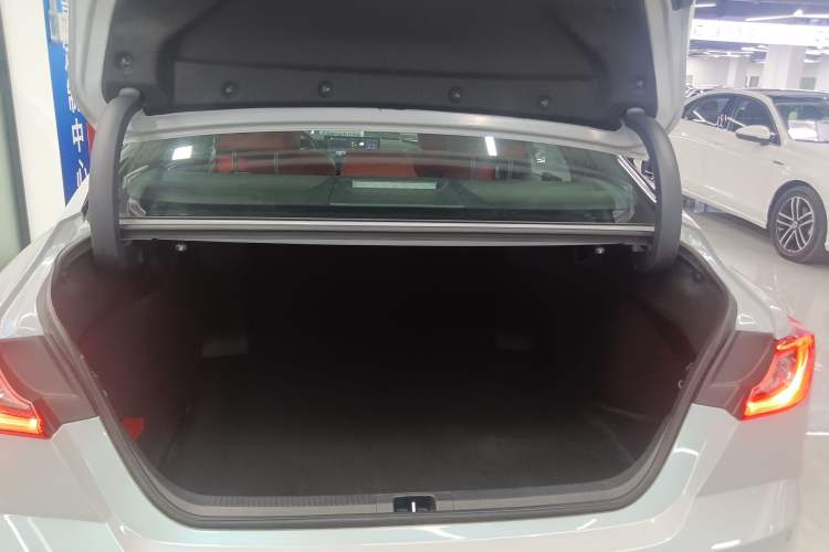 Used Toyota Camry 2024 Dual-Motor 2.0 HXS Sport Plus Edition Trunk