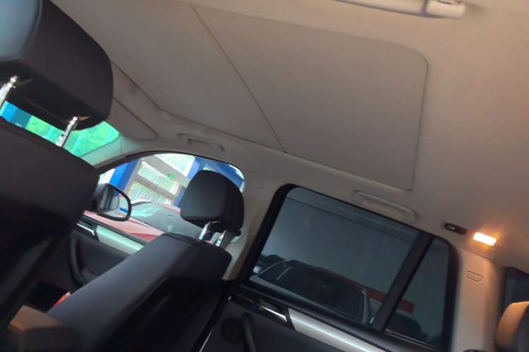 Used BMW X3 2016 sDrive20i Headliner