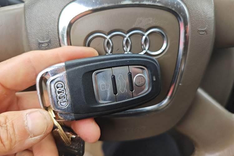 Used Audi A4L 2011 2.0 TFSI Comfort Model