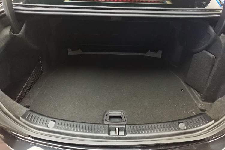 Used Mercedes-Benz E-Class 2022 Revised Version E 300 L Fashion Edition
