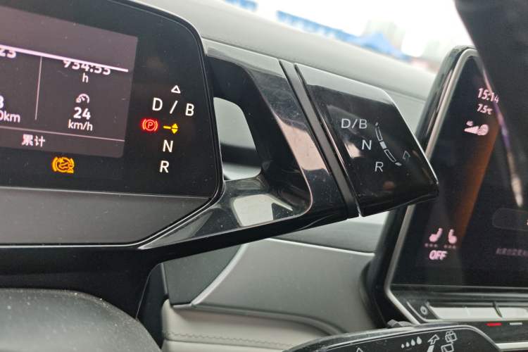 Used Volkswagen ID.6 CROZZ 2021 Long-Range PURE+ Edition