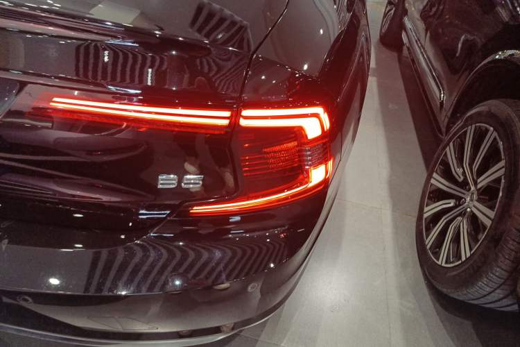 Used Volvo S90 2024 B5 Zhiyi Luxury Edition