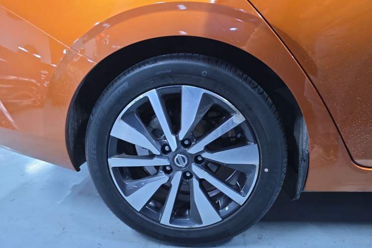 Used Nissan Sylphy 2021 1.6L TOP CVT Luxury Edition Right Rear Wheel Hub