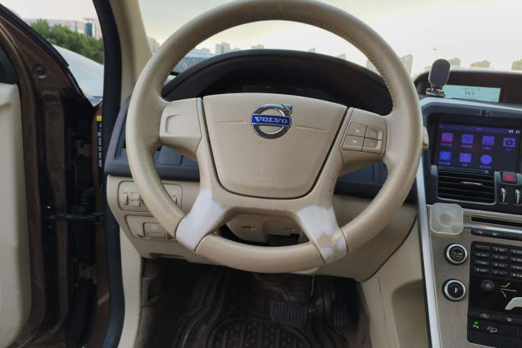 Used Volvo XC60 2010 T6 AWD Comfort Edition
