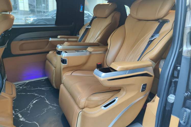 Used Mercedes-Benz Vito 2021 2.0T Business Version 7 Seats