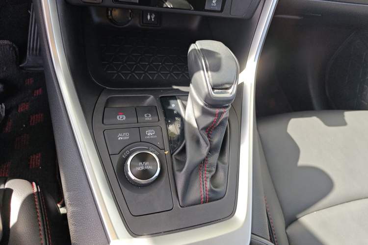 Used Toyota Wildlander New Energy 2021 High-Performance Edition 2.5L Two-Wheel Drive Powerful Version
