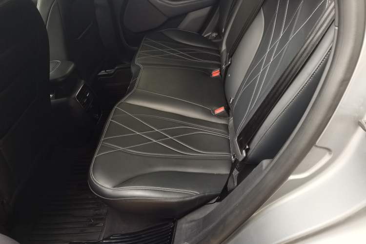 Used Ford Mustang Mach-E 2021 Leap Edition Rear-Drive Version (Standard Range) Left Rear Seat