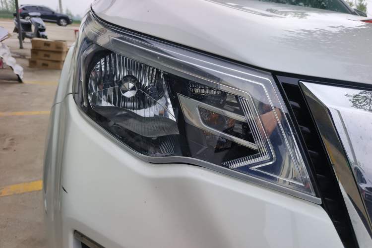 Used Nissan Terra 2020 2.5L XL Upper 4WD Automatic Four-Wheel Drive Luxury Edition Right Front Headlight