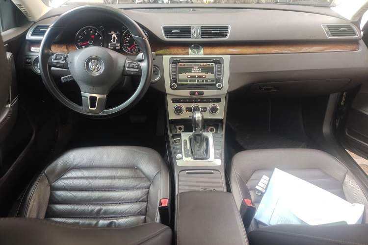 Used Volkswagen Magotan 2012 Travel Edition 2.0 TSI Luxury Version
