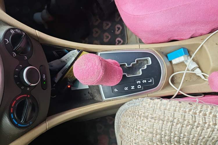 Used Hyundai Verna (older generation) 2010 Sedan 1.4L Automatic Comfort Model GS
