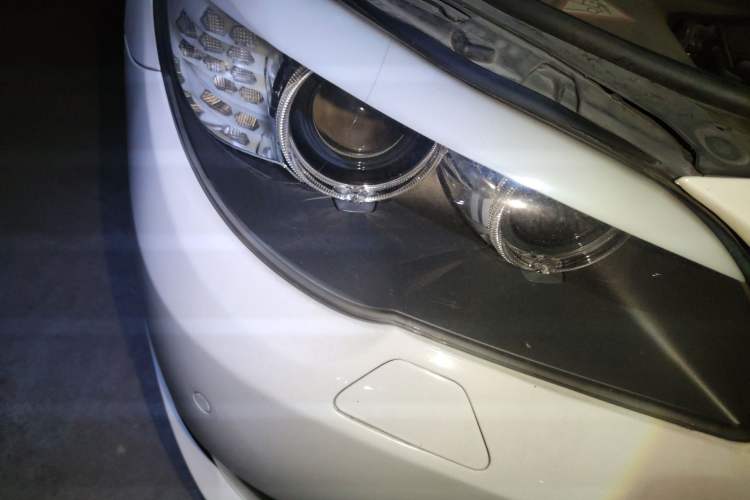 Used BMW 5 Series 2011 523Li Luxury Model Right Front Headlight