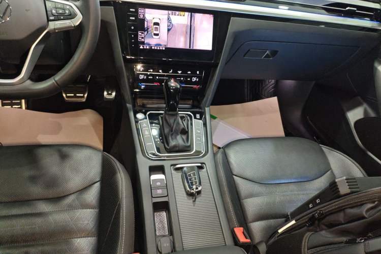 Used Volkswagen FAW-Volkswagen CC 2023 Hunting Vehicle 380TSI Hunter's Heart Edition