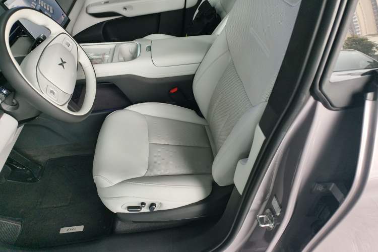 Used XPeng G6 2025 625 Long-Range Max Flagship Edition Left Front Seat