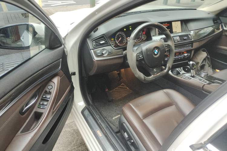 Used BMW 5 Series 2014 525Li Luxury Design Package