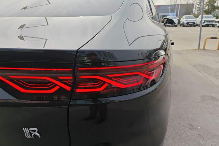 Used BYD Han 2023 EV Champion Edition 506KM Front-Wheel-Drive Premium Model
