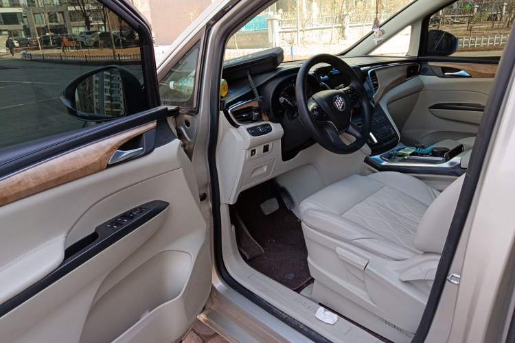 Used Buick GL8 2018 ES 28T Comfort Model China VI Standard
