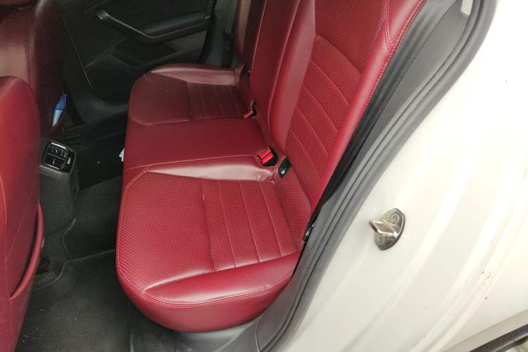 Used Volkswagen Lamando 2015 230TSI DSG Fashion Edition