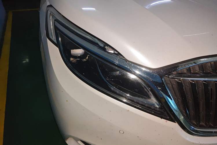 Used Buick GL8 2017 ES 28T Flagship Model China V Standard Right Front Headlight