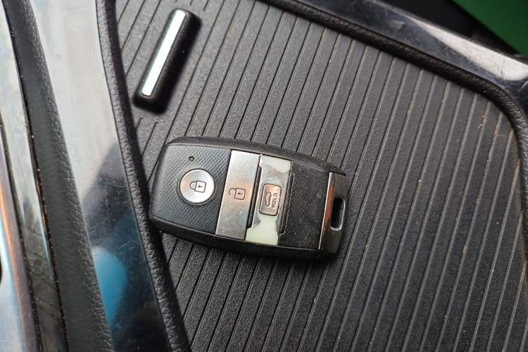 Used Kia K5 2014 2.0L Automatic LUXURY
