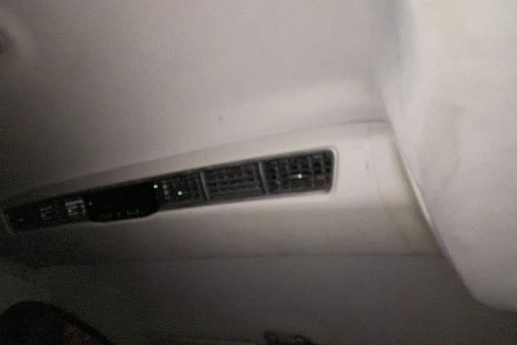 Used JAC Refine M4 2016 2.0L Manual Luxury Version