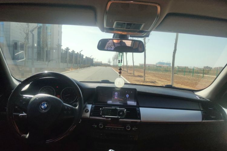 Used BMW X5 2011 xDrive35i Leading Model Headliner