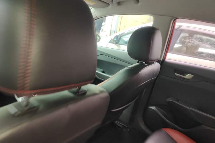 Used Hyundai Verna (new generation) 2016 1.4L Manual Cool Edition GLS Headliner