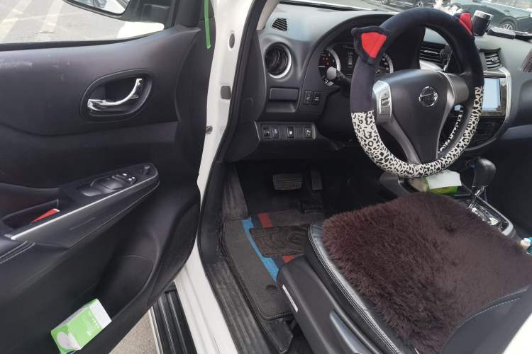 Used Nissan Terra 2018 2.5L Automatic 4x4 Luxury Edition
