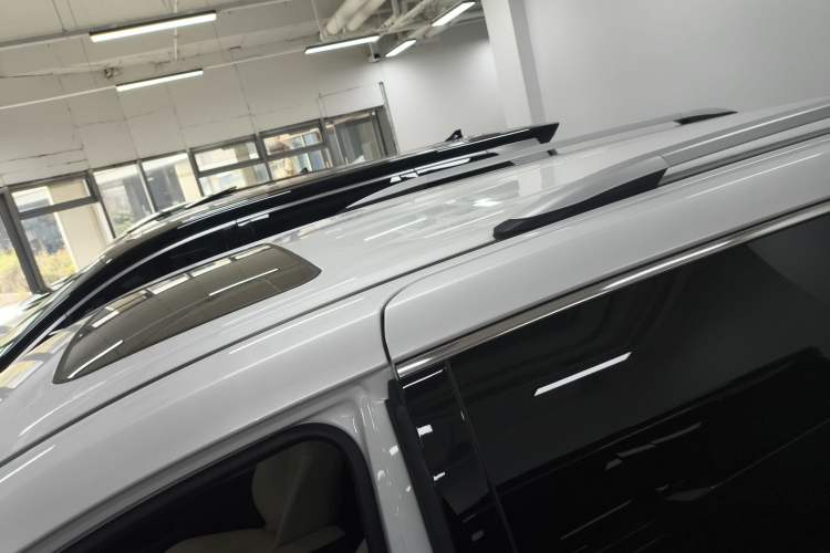 Used Toyota Sienna 2023 2.5L Hybrid Luxury Edition