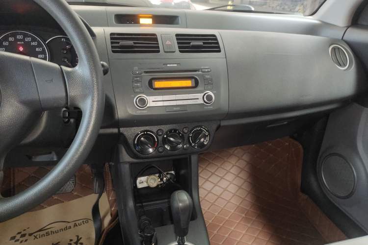 Used Suzuki Swift 2013 1.5L Automatic Standard Edition
