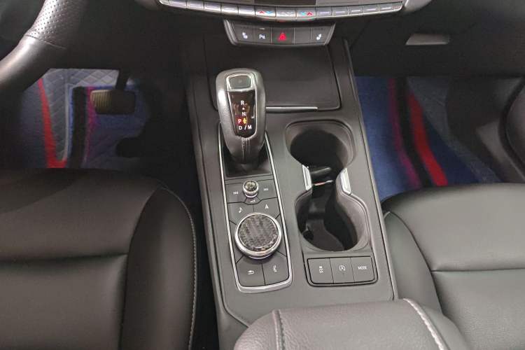 Used Cadillac XT4 2018 28T Two-Wheel Drive Leading Version