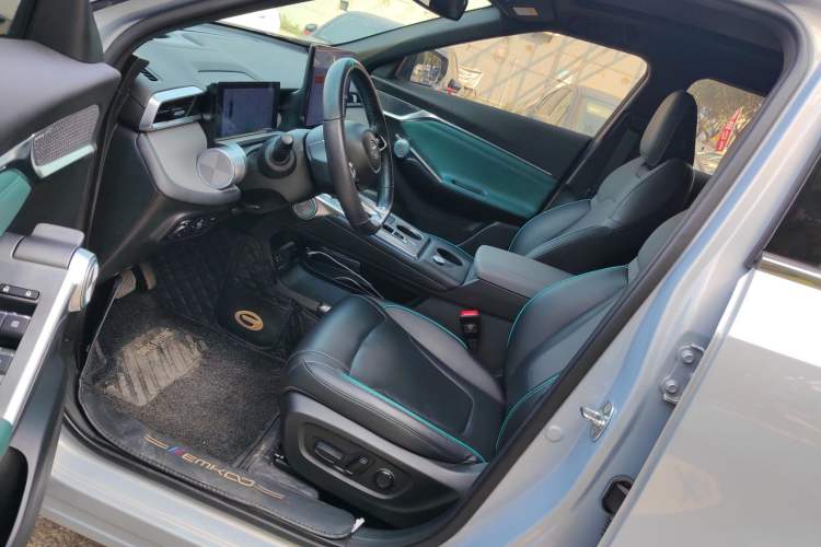 Used GAC Trumpchi EMKOO 2022 2.0 ATK TwinStar Max Edition
