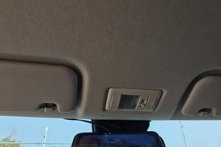 Used CHANGAN NEVO Lumin 2022 301km Honey-Sweet Version
