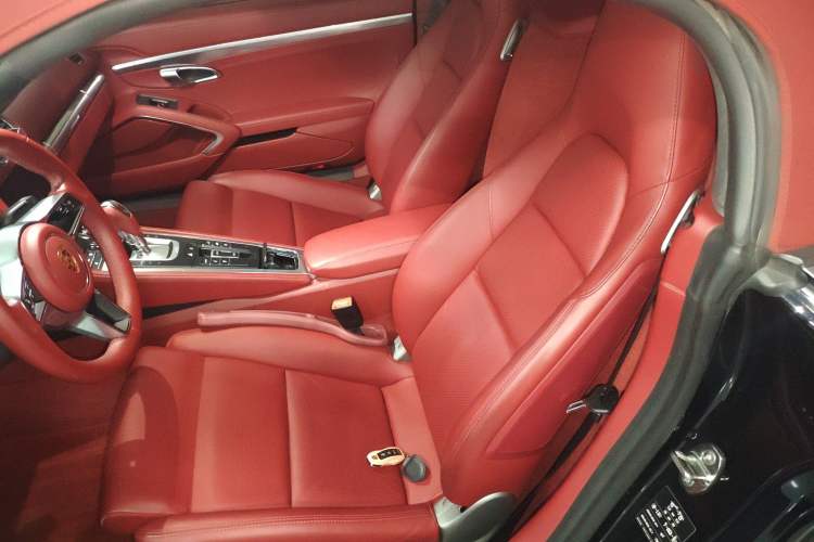 Used Porsche 718 2018 Boxster 2.0T
