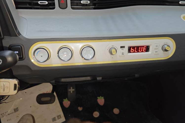 Used Wuling Hongguang MINIEV 2021 Macaron Premium Model – Lithium-NMC