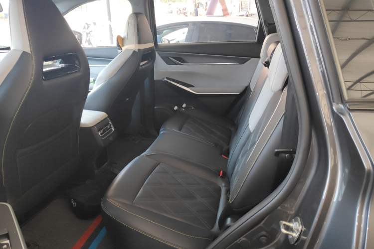 Used Changan CS75 PLUS 2023 3rd Generation 1.5T Automatic Prestige Model
